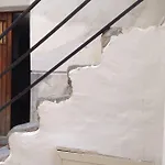 Osnao Apartment *